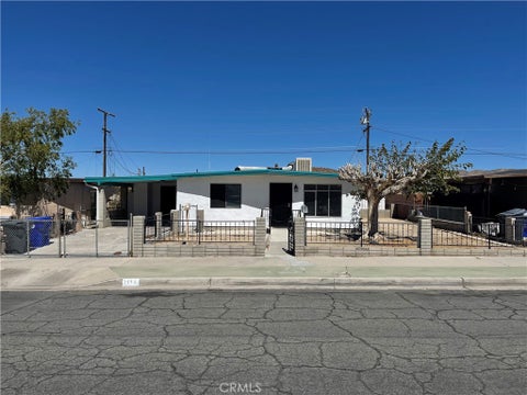 Photo of 1111 Taos DR, Barstow, CA 92311 (MLS # HD26193691)