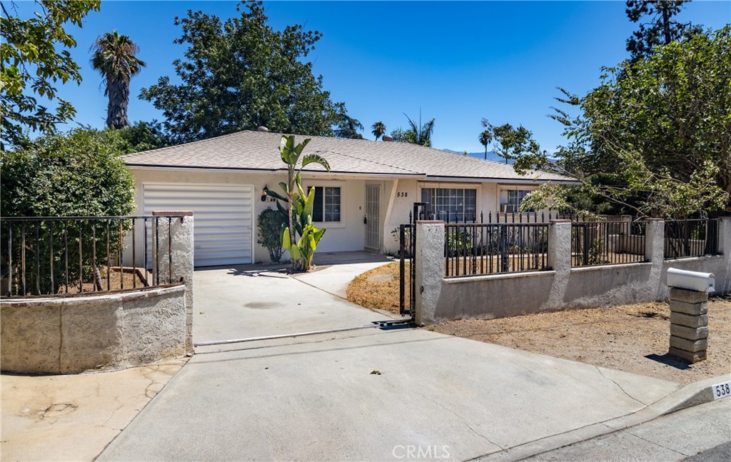 This home offers 2 bedrooms, 1 bathroom, and a large bonus room that can be used as an office, guest room, or playroom. Located in a desirable neighborhood of Banning, the property features a fully gated driveway and a spacious backyard with a built-in barbecue, perfect for enjoying the beautiful desert weather.
Take in the stunning mountain views while being just minutes from downtown Palm Springs, Desert Hills Premium Outlets, and Casino Morongo.
Seller willing to offer a flooring credit toward buyer-selected replacement upon acceptable offer.