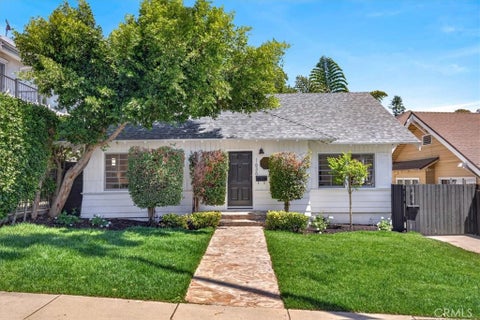 Photo of 1636 N Sierra Bonita Avenue, Los Angeles, CA 90046 (MLS # IG26160056)