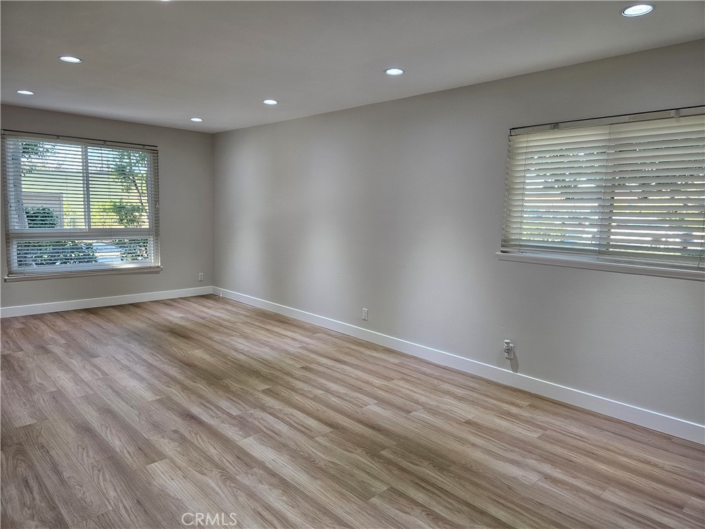 4068 Avenida Sevilla