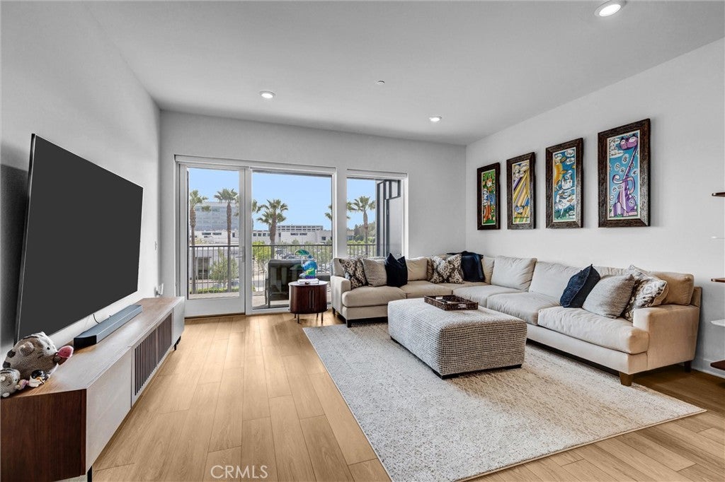 2307 Rivington