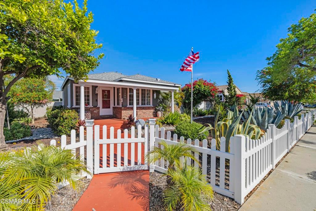 1484 N Rose Street, Burbank CA 91505