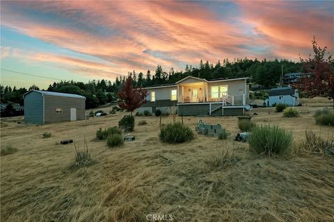 Photo of 9538 Angelly Way, Cobb, CA 95426 (MLS # LC26081059)