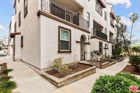 Photo of 127 S Boeing Lane, Los Angeles, CA 90042 (MLS # 26645255)