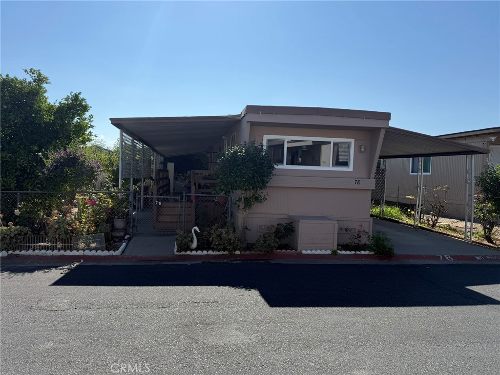 4616 N River Road 78