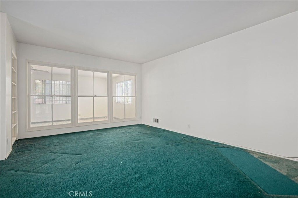 Photo of 10342 Haskell Avenue, Granada Hills, CA 91344 (MLS # SR25249077)