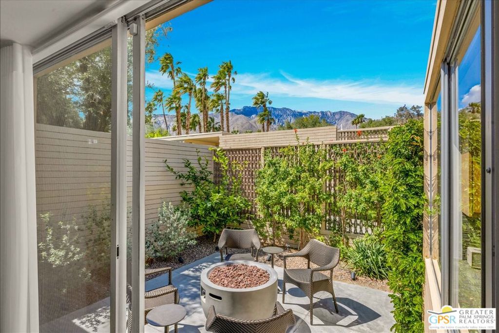 Racquet Club Garden Villas - Residential