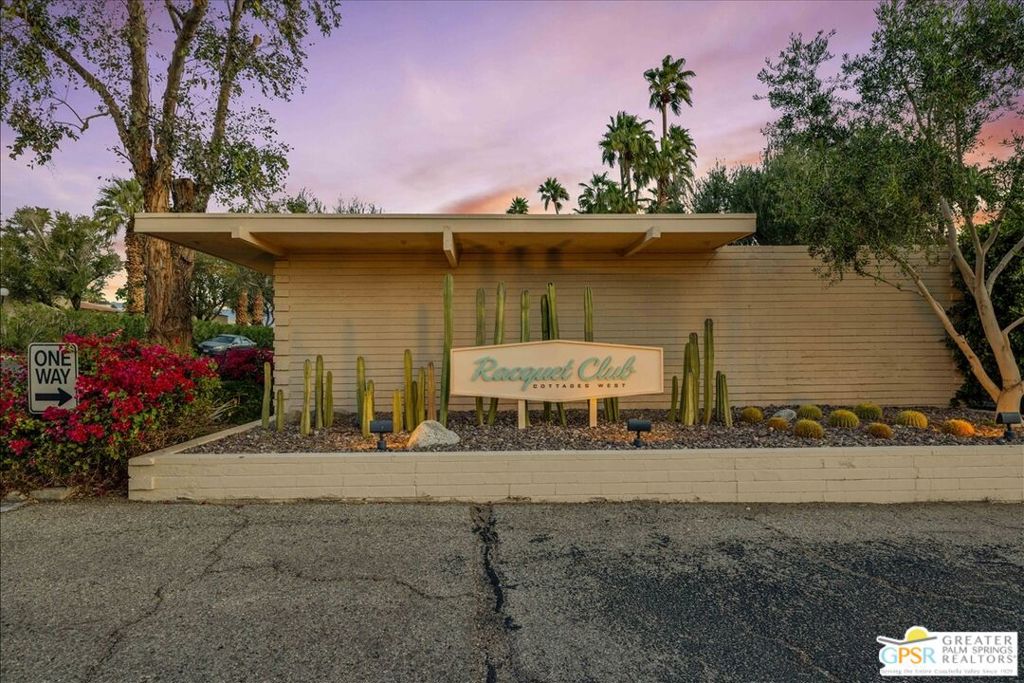 Racquet Club Garden Villas - Residential