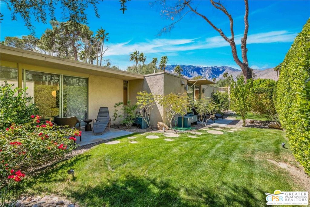 Racquet Club Garden Villas - Residential