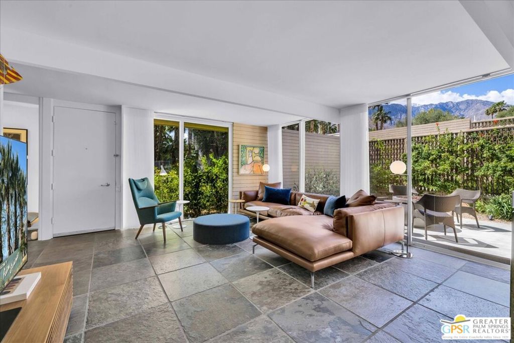 Racquet Club Garden Villas - Residential