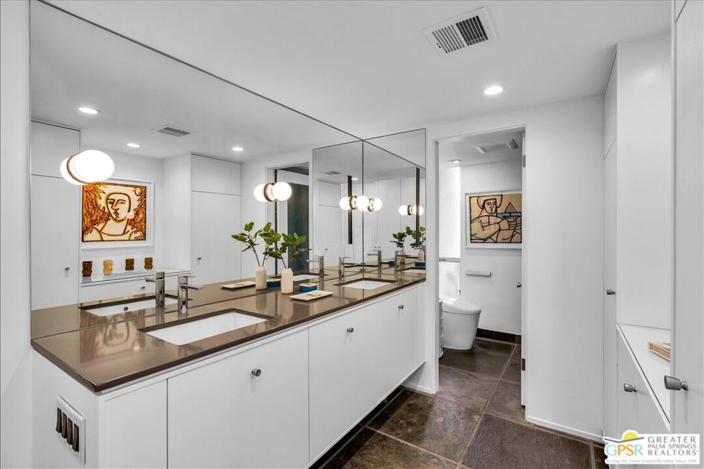 Racquet Club Garden Villas - Residential