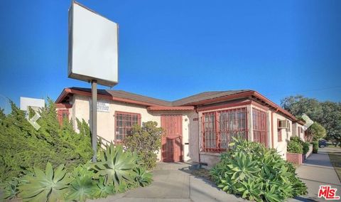 Photo of 3956 W Slauson Avenue, Los Angeles, CA 90043 (MLS # 26856519)