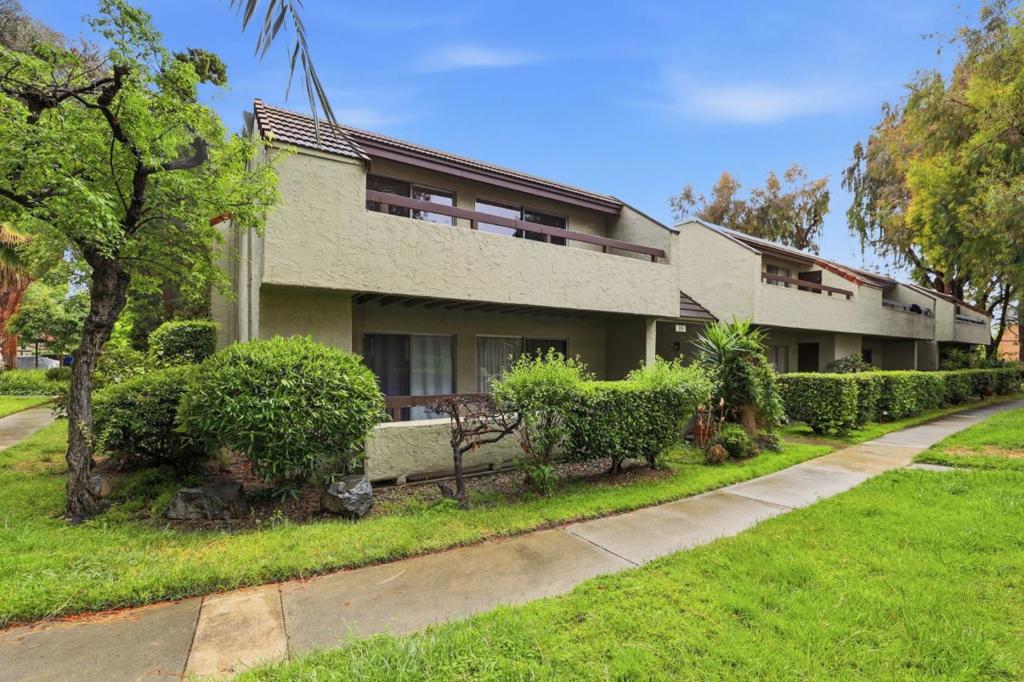 309 Tradewinds Drive 10