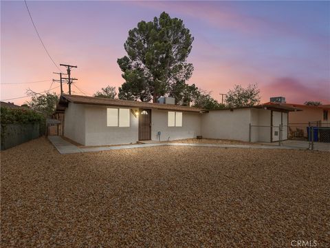 15533 Heartsease Lane Victorville CA 92395