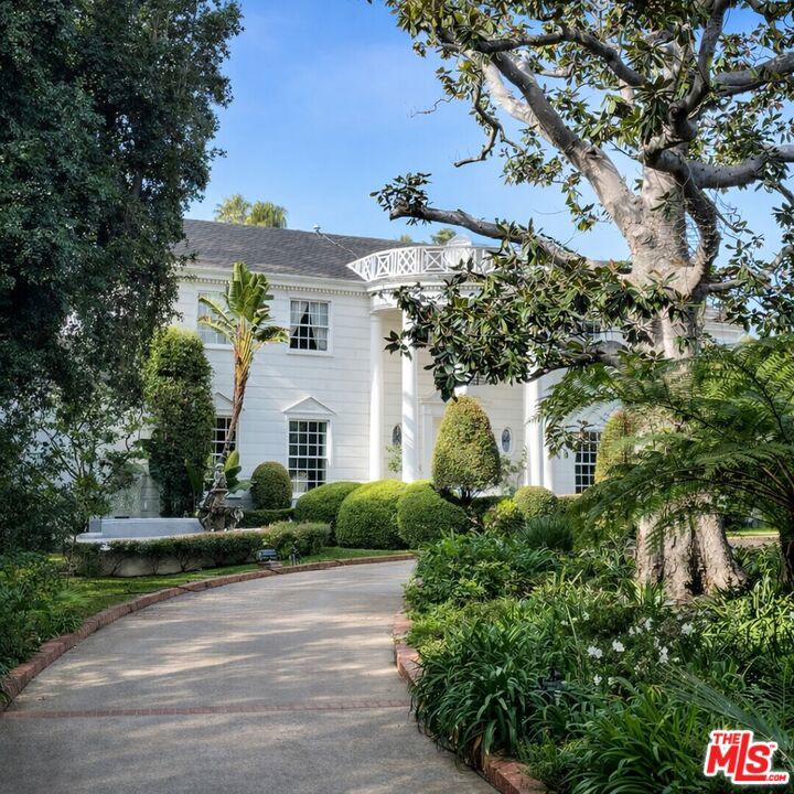 251 N Bristol Avenue