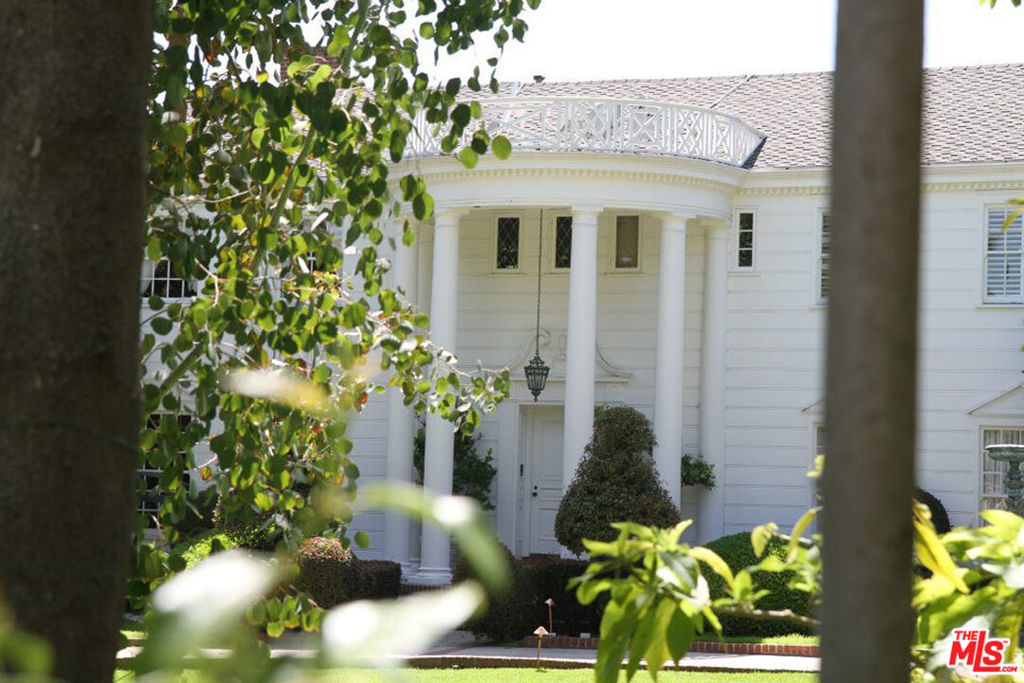 251 N Bristol Avenue