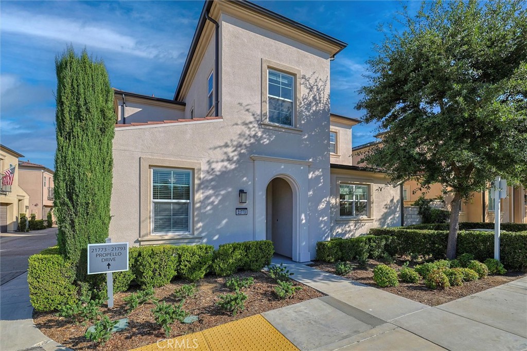 Welcome to this lovely 4 bedroom, 3 bathroom home nestled in the highly sought-after Villa Metro community. Featuring a versatile downstairs bedroom—perfect for a home office, guest room, or playroom—along with newer luxury laminate flooring, fresh interior paint, and an upstairs laundry room, this home blends modern style with everyday comfort.
The spacious layout offers abundant natural light, an open living area, and well-appointed bedrooms ideal for family or guests. Enjoy all the wonderful amenities Villa Metro has to offer, including parks, clubhouse, pool, spa, and easy access to shopping, dining, and commuter-friendly routes.
Don’t miss your chance to own in one of the most desirable neighborhoods in the area—this home won’t last!