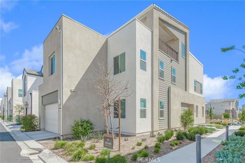 414 Treble Irvine CA 92618