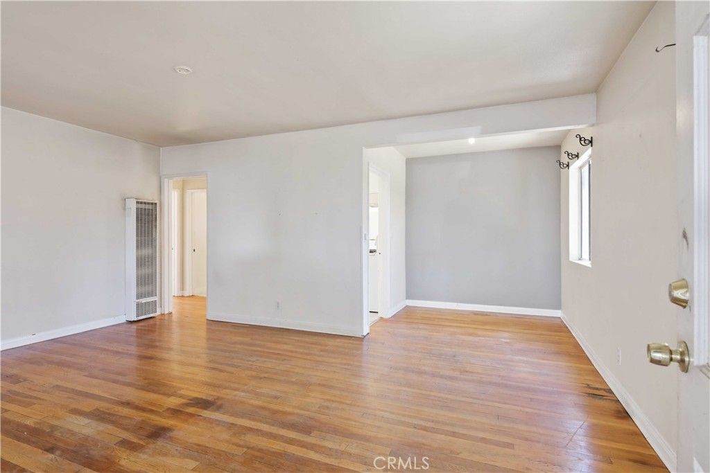 Photo of 5940 Cedros Avenue, Van Nuys, CA 91411 (MLS # SR25113526)