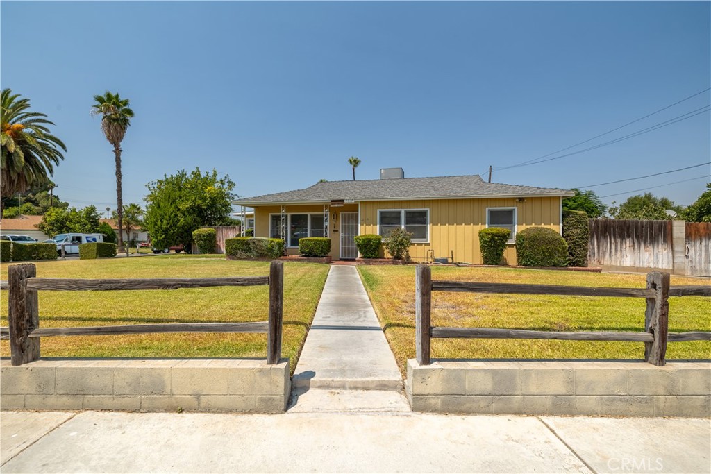Single story Pool home with 4 bedrooms and 2 bathrooms and 1 half bath. Kitchen and master bathroom have been remodeled. Home does need some work and updating. Large corner lot. RV parking and additional shed for storage. Investors and cash offers encouraged.