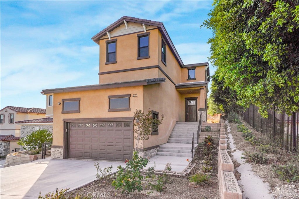 673 Castlehill