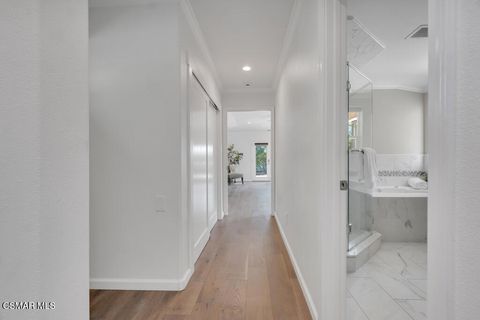 Tiny photo for 860 Yorkshire Avenue, Thousand Oaks, CA 91360 (MLS # 226000978)