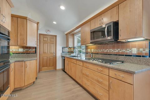 Tiny photo for 860 Yorkshire Avenue, Thousand Oaks, CA 91360 (MLS # 226000978)