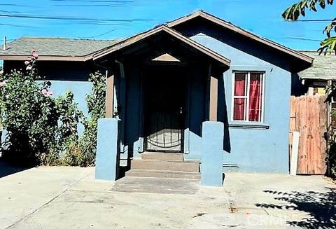 2305 Walter Street Huntington Park CA 90255