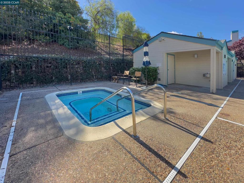 GALINDO CREEK - Residential
