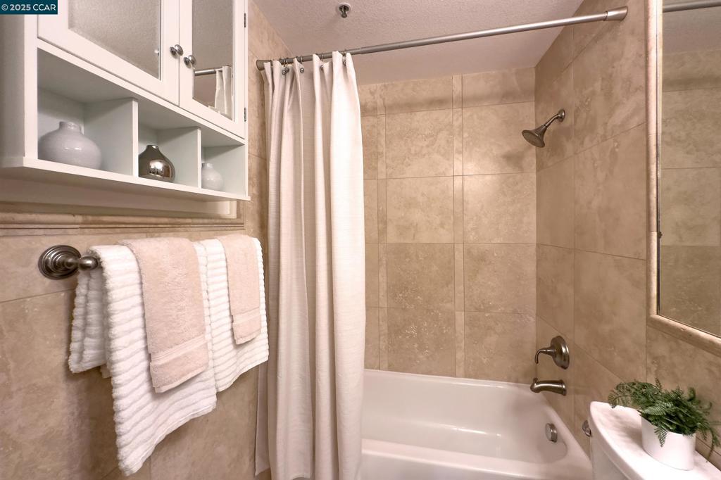 GALINDO CREEK - Residential