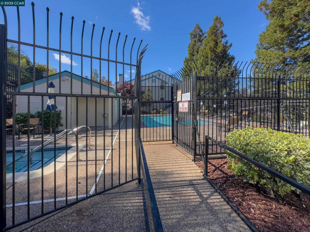GALINDO CREEK - Residential