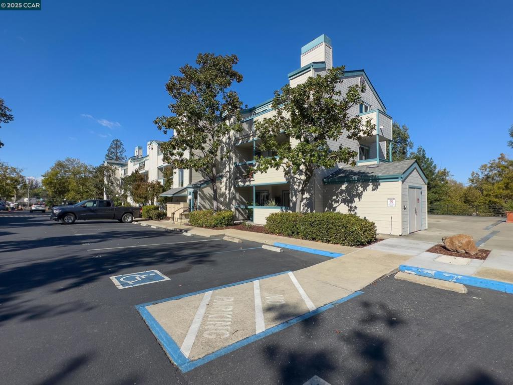 GALINDO CREEK - Residential