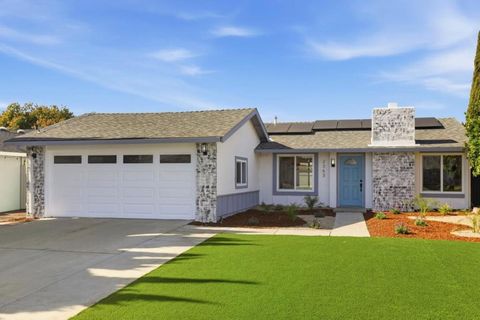 Photo of 2363 Brushglen Way, San Jose, CA 95133 (MLS # ML82038525)