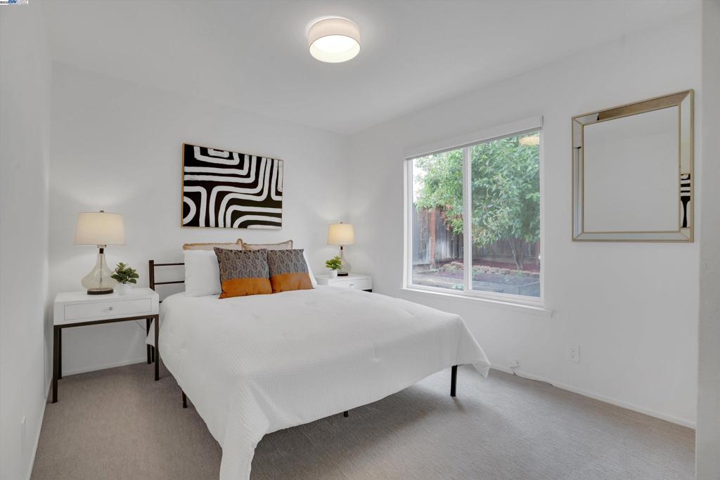 FOOTHILL FARMS - Residential