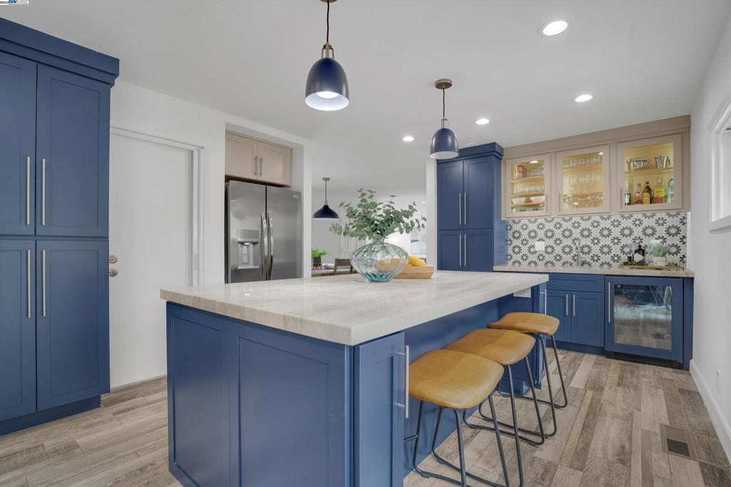 FOOTHILL FARMS - Residential