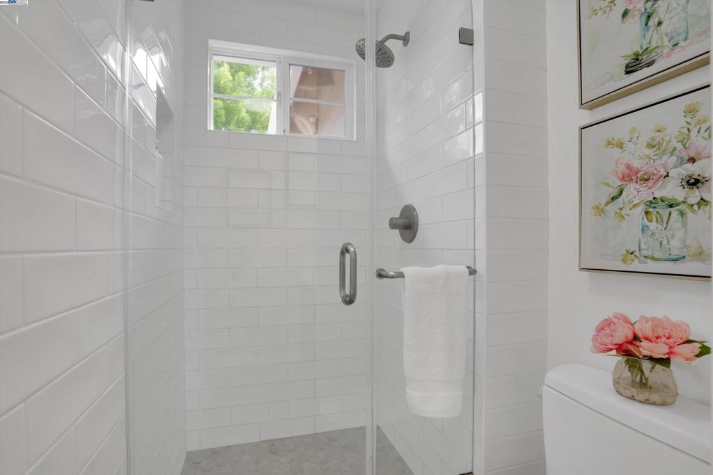 FOOTHILL FARMS - Residential