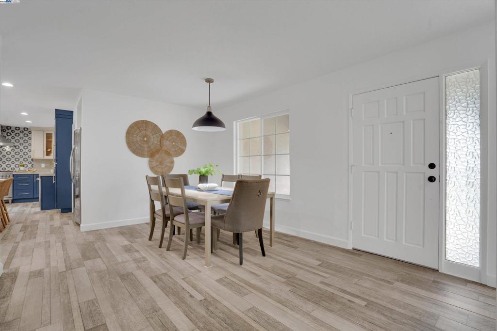 FOOTHILL FARMS - Residential