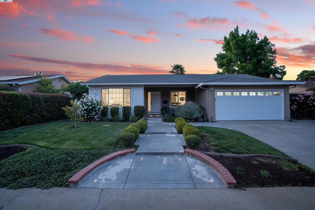 FOOTHILL FARMS - Residential