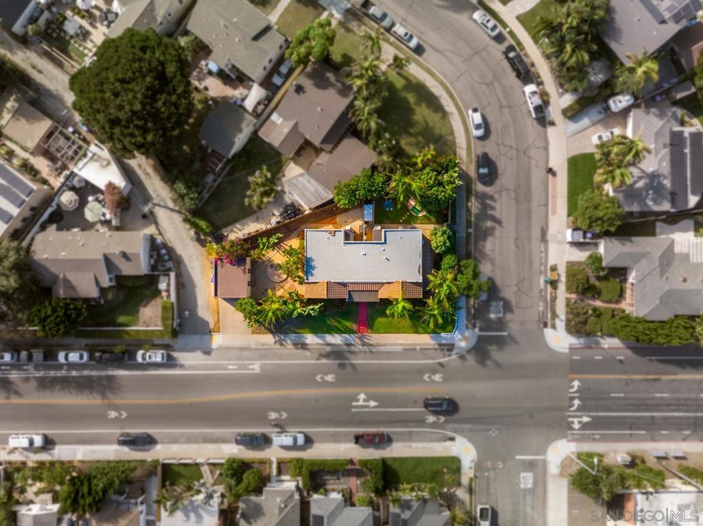 1980 Chatsworth Blvd.