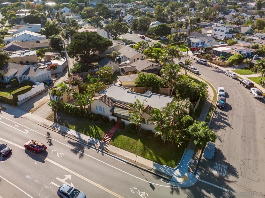 1980 Chatsworth Blvd.