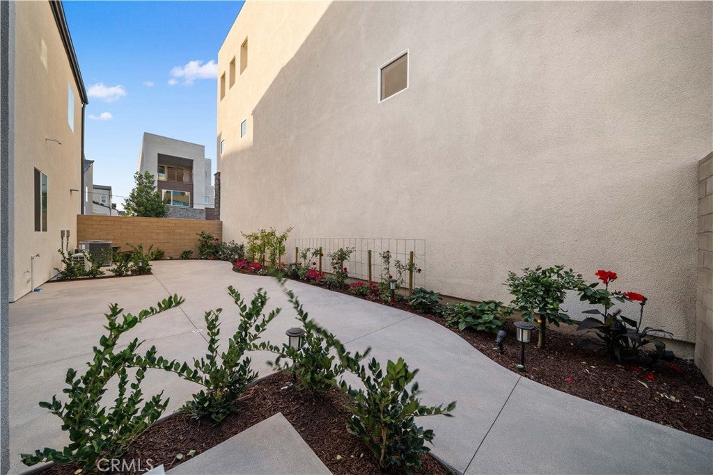 141 Sawbuck, Irvine CA 92618 - Photo 20