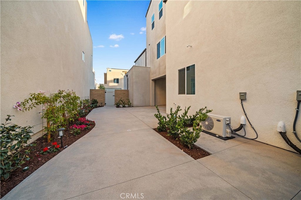 141 Sawbuck, Irvine CA 92618 - Photo 21