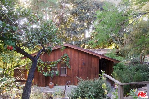 Photo of 460 W Avenue 46 Ave, Los Angeles, CA 90065 (MLS # 26645125)