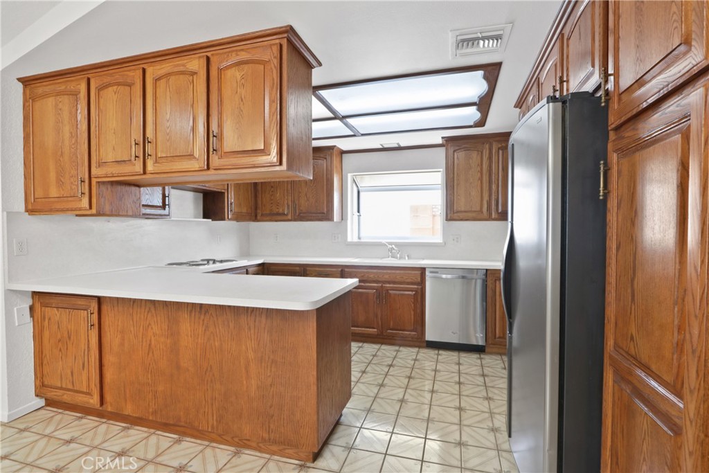 17565 Santa Monica