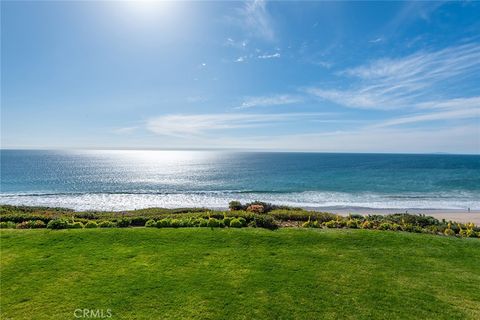 Photo of 29712 Zuma Bay Way Way, Malibu, CA 90265 (MLS # SR25259326)
