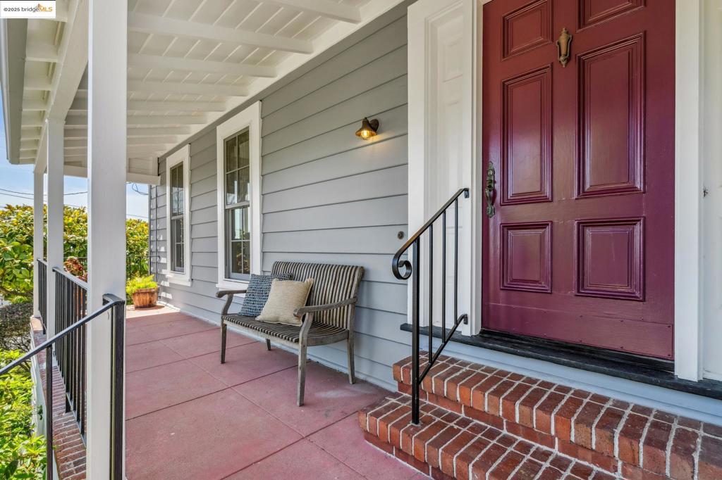 267 Columbia Ave