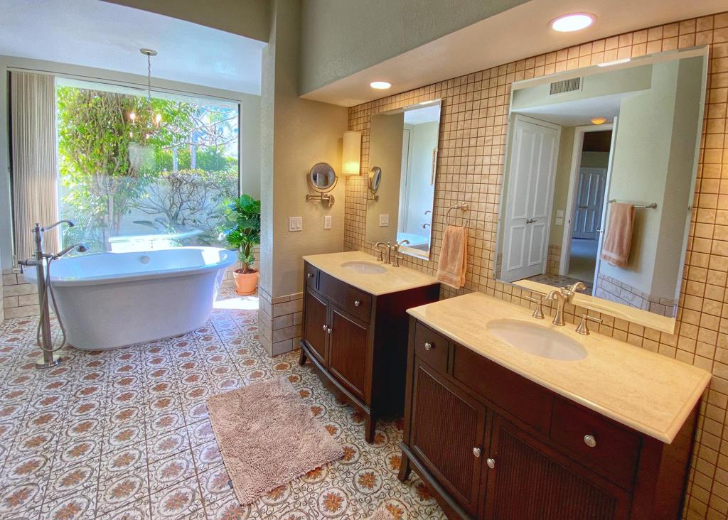 Andreas Palms - Residential