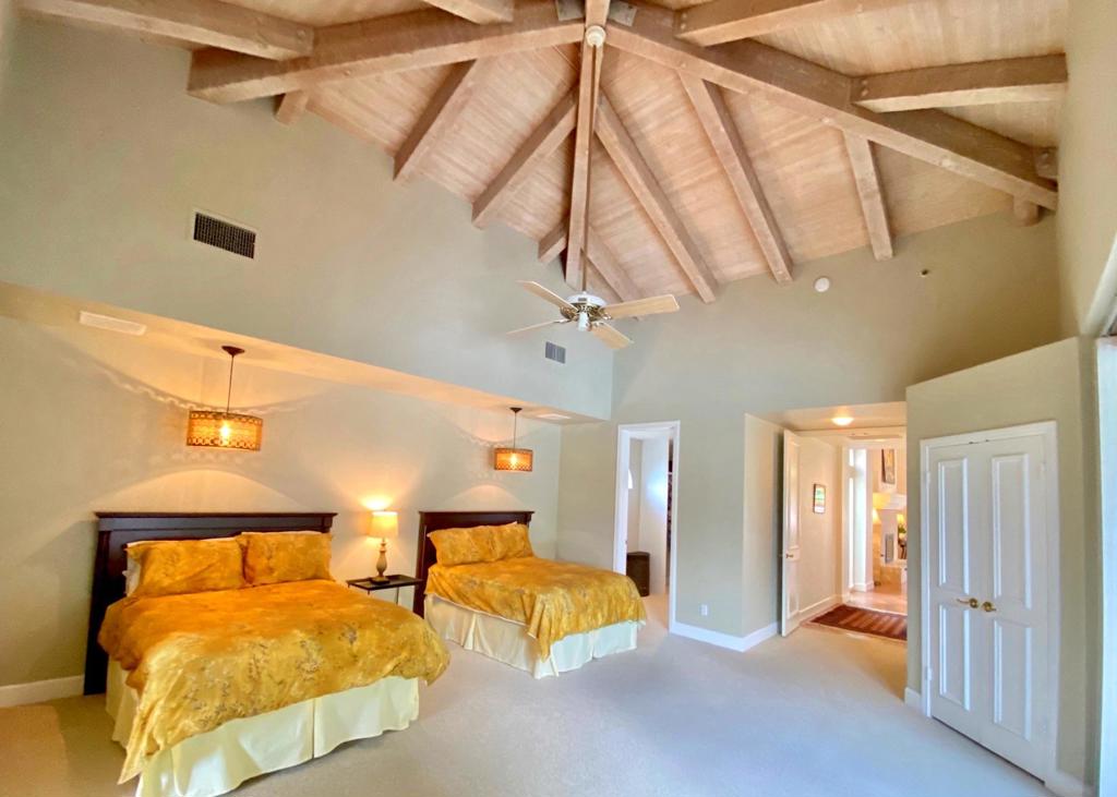 Andreas Palms - Residential