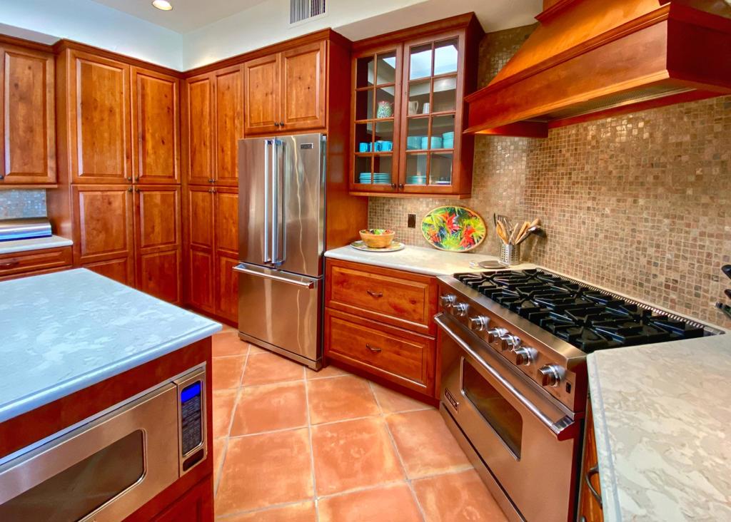 Andreas Palms - Residential