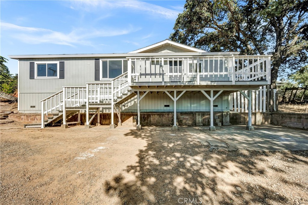 Discover your perfect getaway or year-round residence in this lovely home built in 1987, ideally situated near the beautiful Clear Lake, perfect for fishing and outdoor activities. This property boasts a spacious open floor plan that has been freshly updated, featuring new paint and modern flooring throughout.
**Property Highlights:**
- **3 Bedrooms, 2 Bathrooms**: Ample space for family and guests.
- **Open Floor Plan**: Enjoy a bright and airy living area, perfect for entertaining.
- **Updated Interior**: Recent upgrades include fresh paint and new flooring, giving the home a modern feel.
- **Detached Garage**: Provides convenient storage and parking options.
- **Room for Parking**: Plenty of additional space for vehicles, boats, or RVs.
Don't miss out on this fantastic opportunity to own a home in a prime location near Clear Lake. Enjoy the tranquility of lakeside living while being close to recreational activities. Come see it today!